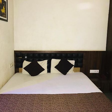 Liva Rooms Nashik Dış mekan fotoğraf